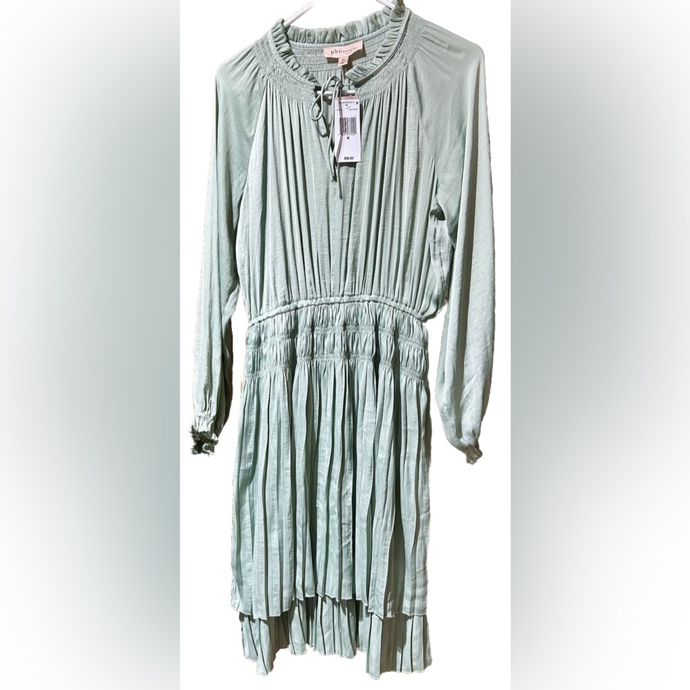 Philosophy Dress Womens Medium Sage Green Ruffle Long Sleeve Pleated Bottom NWT